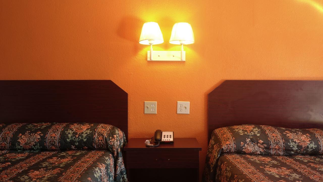 Baton Rouge West Inn ポート・アレン エクステリア 写真