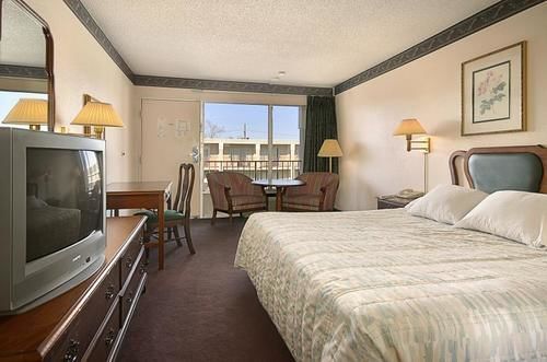 Baton Rouge West Inn ポート・アレン エクステリア 写真