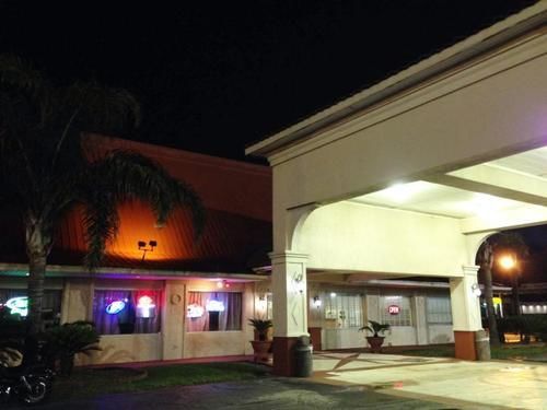 Baton Rouge West Inn ポート・アレン エクステリア 写真
