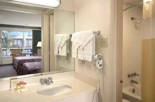 Baton Rouge West Inn ポート・アレン エクステリア 写真