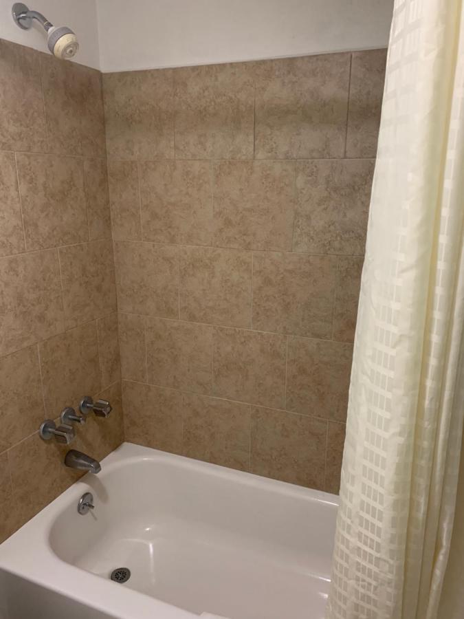 Baton Rouge West Inn ポート・アレン エクステリア 写真